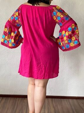 Velzera Fushia Floral
Embroidered Off The Shoulder Tunic Mini
Dress NWT